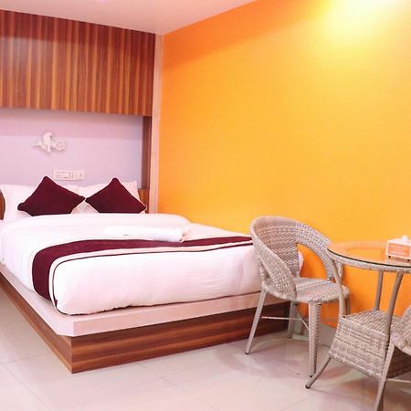 Om Tandoori Hotel Катманду Екстериор снимка
